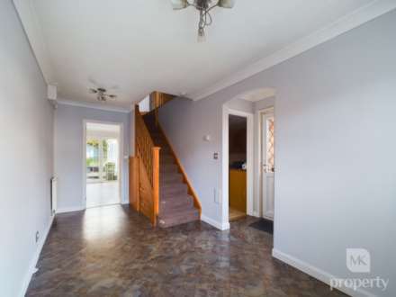 London Road, Loughton, Image 3