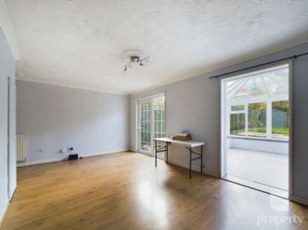 London Road, Loughton, Image 5