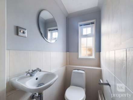 London Road, Loughton, Image 6