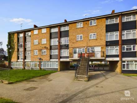 2 Bedroom Maisonette, St Georges Way, Wolverton