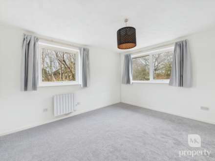 Burdock Court, Newport Pagnell, Image 13