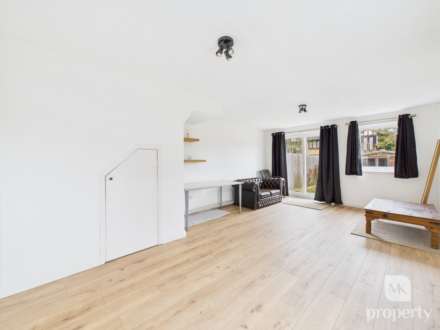Burdock Court, Newport Pagnell, Image 8