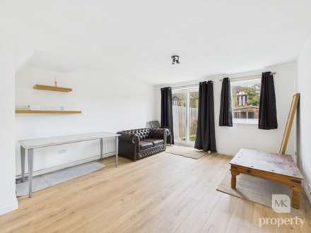Burdock Court, Newport Pagnell, Image 9