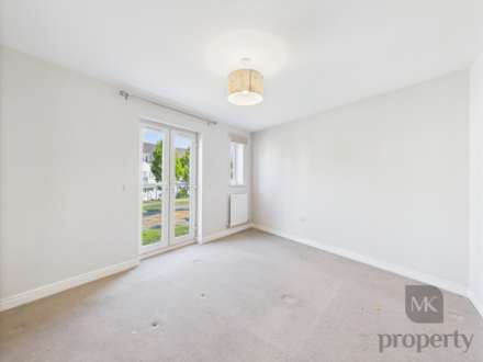 Top Fair Furlong, Redhouse Park, Image 8