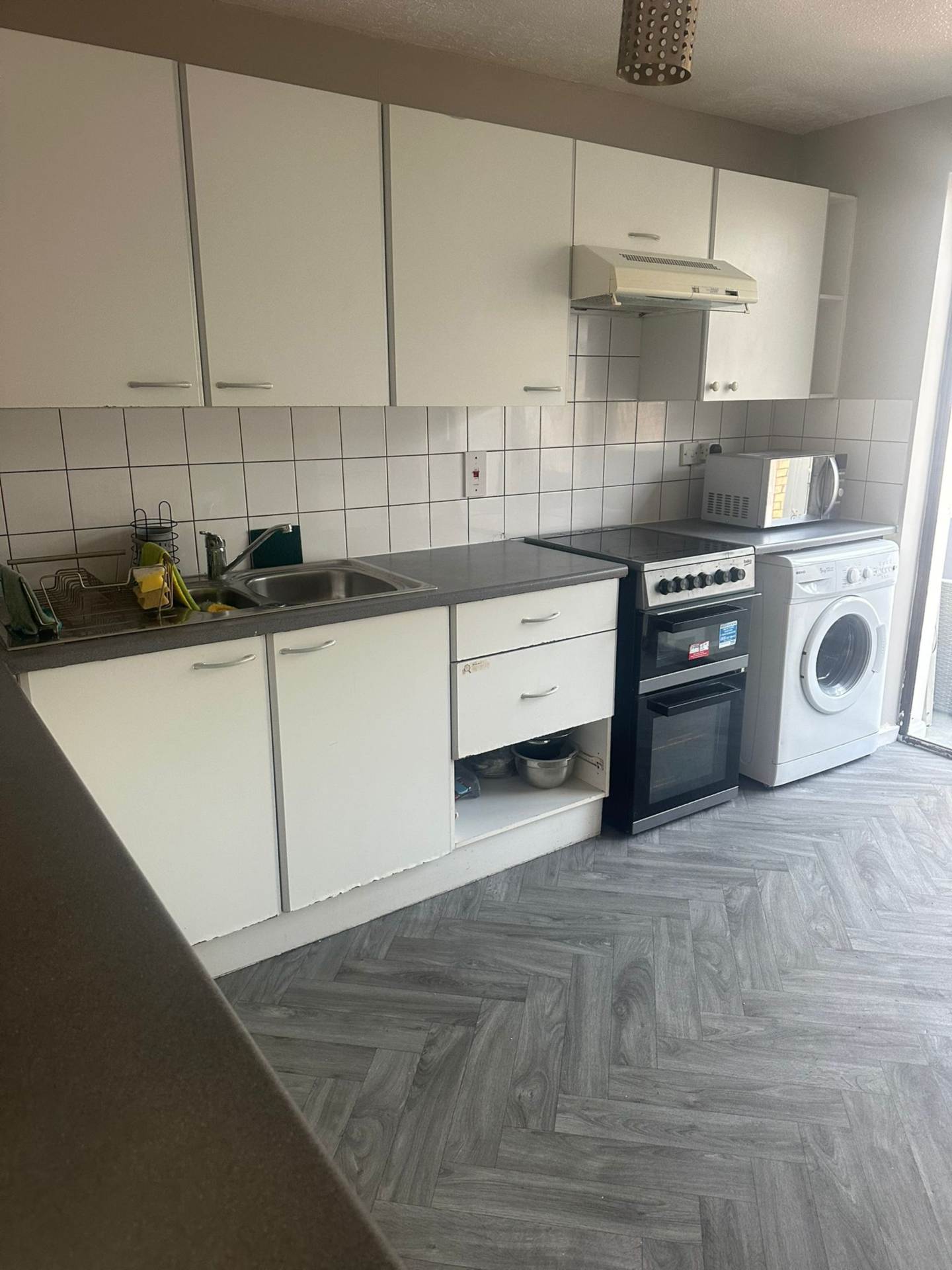 Cleavers Avenue, Milton Keynes, Image 8