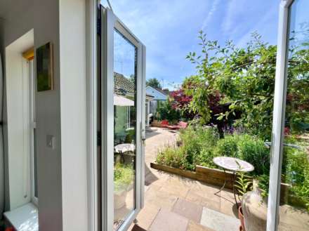 St Bernards Close, Buckfast, Image 12