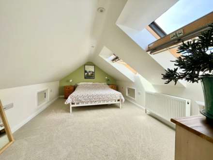 St Bernards Close, Buckfast, Image 15