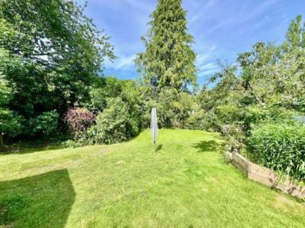 St Bernards Close, Buckfast, Image 24