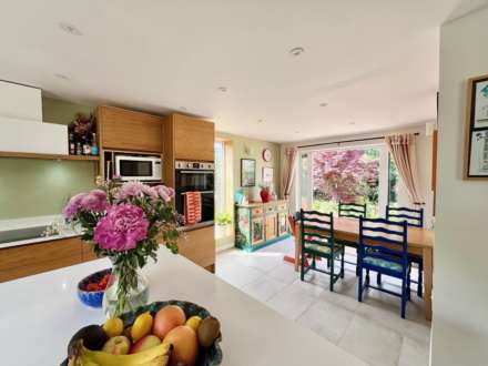St Bernards Close, Buckfast, Image 3