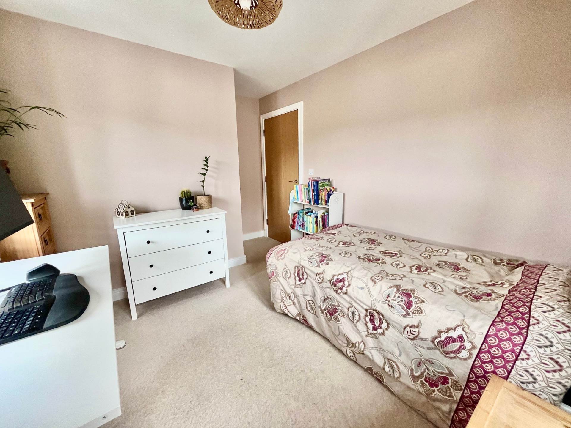 Berkshire Close, Ogwell, Image 11