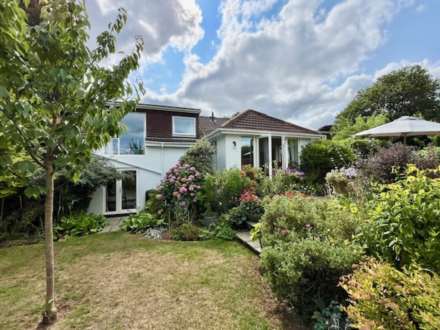Old Manor Close, Ashburton