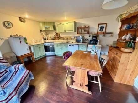 Market Close, Buckfastleigh, Image 6