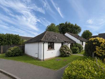 Shipley Close, South Brent