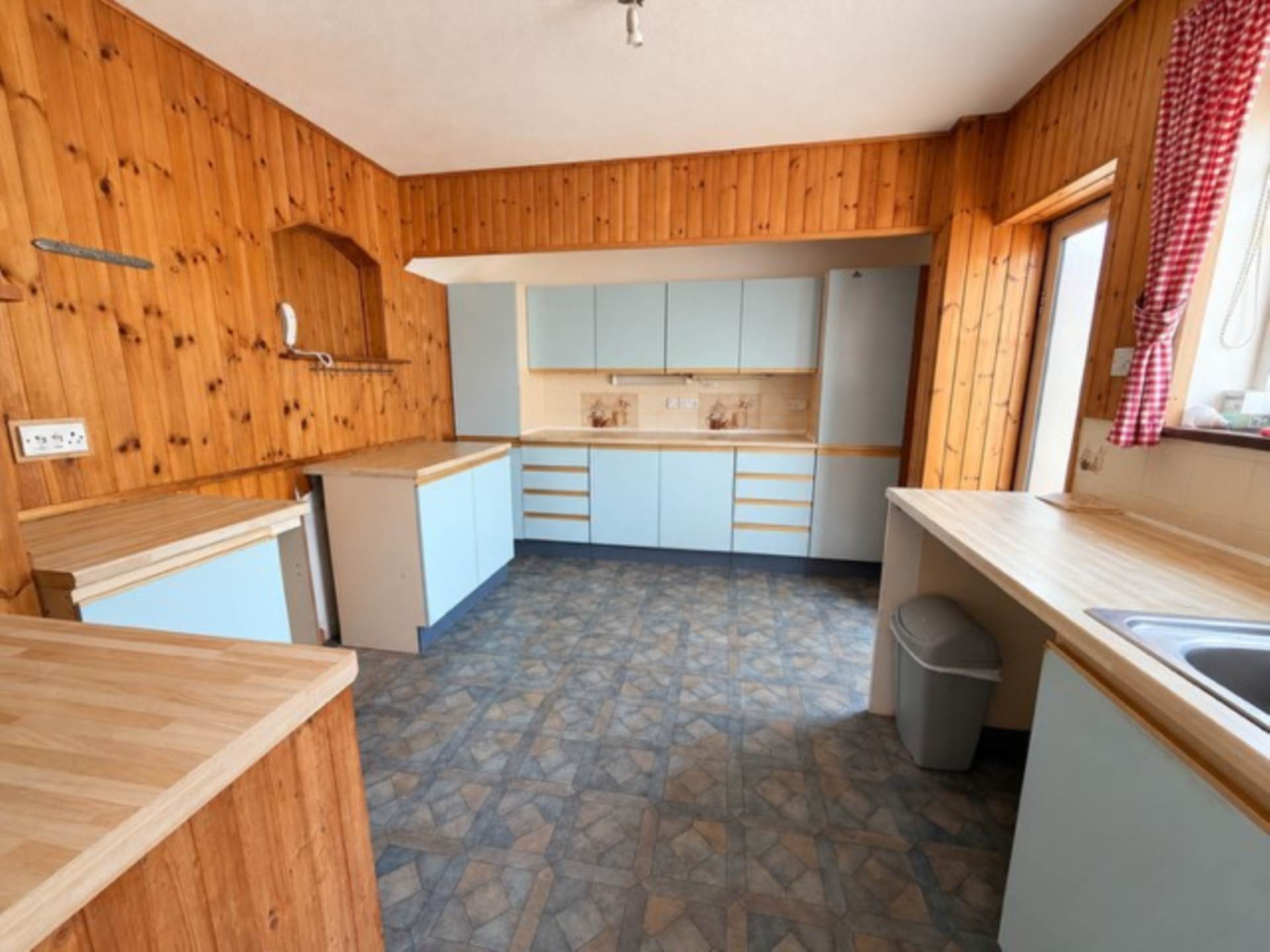 Glebelands, Buckfastleigh, Image 4