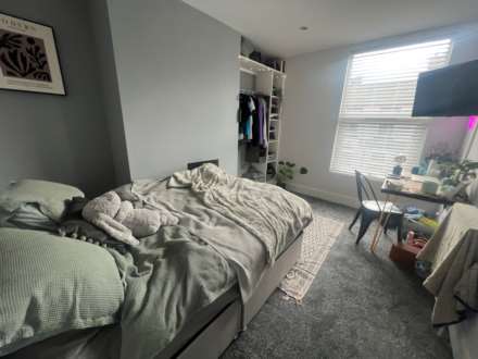 6 Bedroom Semi-Detached, Brookdale Road, Liverpool
