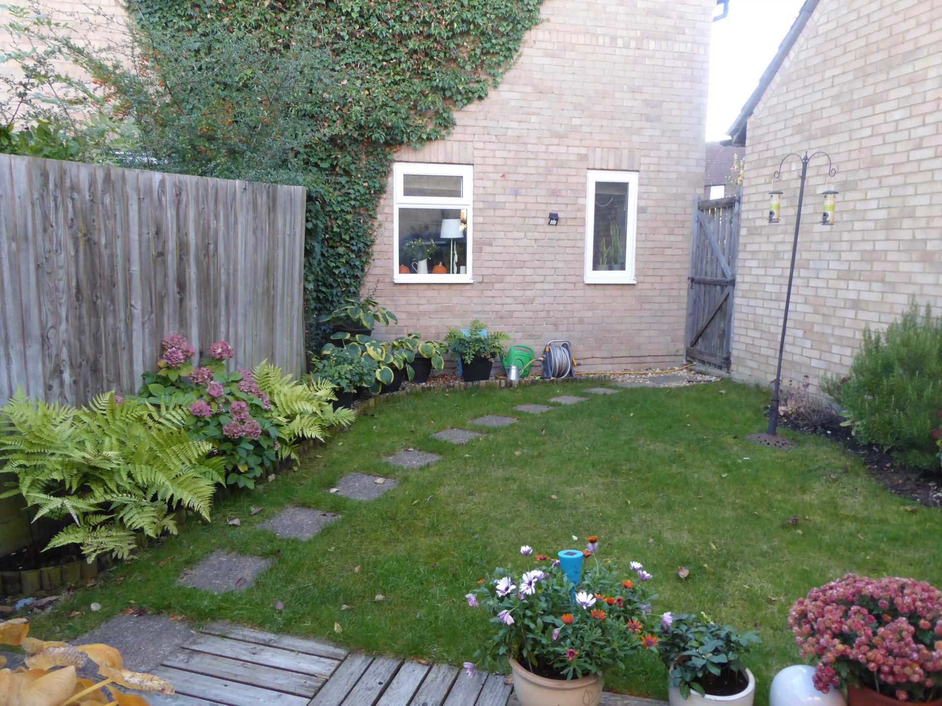 Warnsham Close, Lower Earley, Image 9