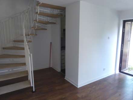 Warnsham Close, Lower Earley, Image 3