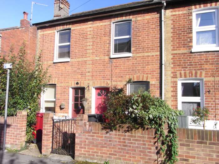 Tuns Hill Cottages, Reading, Image 1