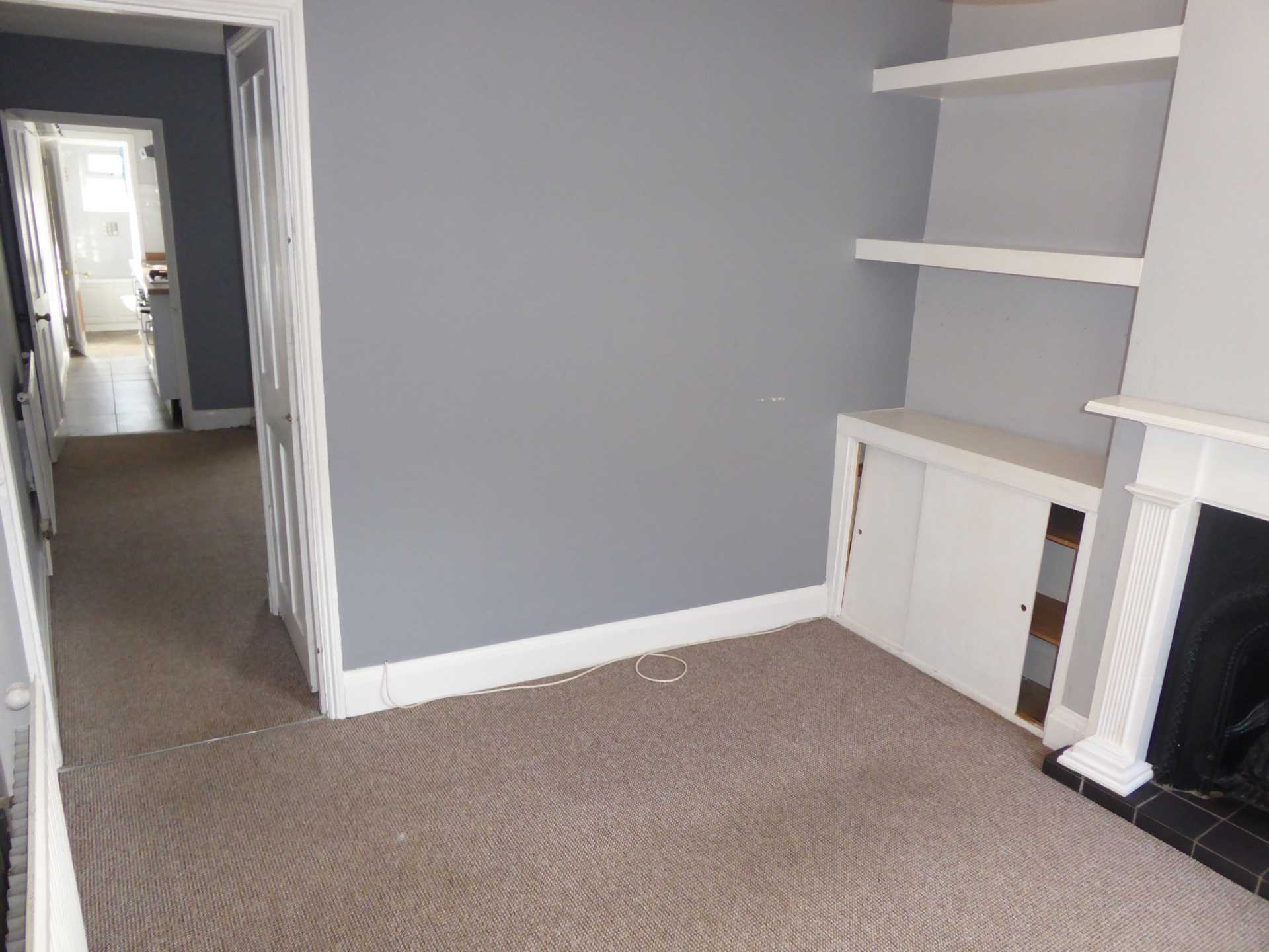 Tuns Hill Cottages, Reading, Image 3