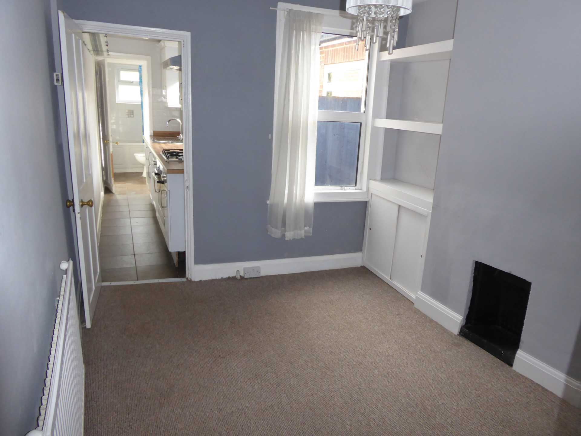 Tuns Hill Cottages, Reading, Image 4