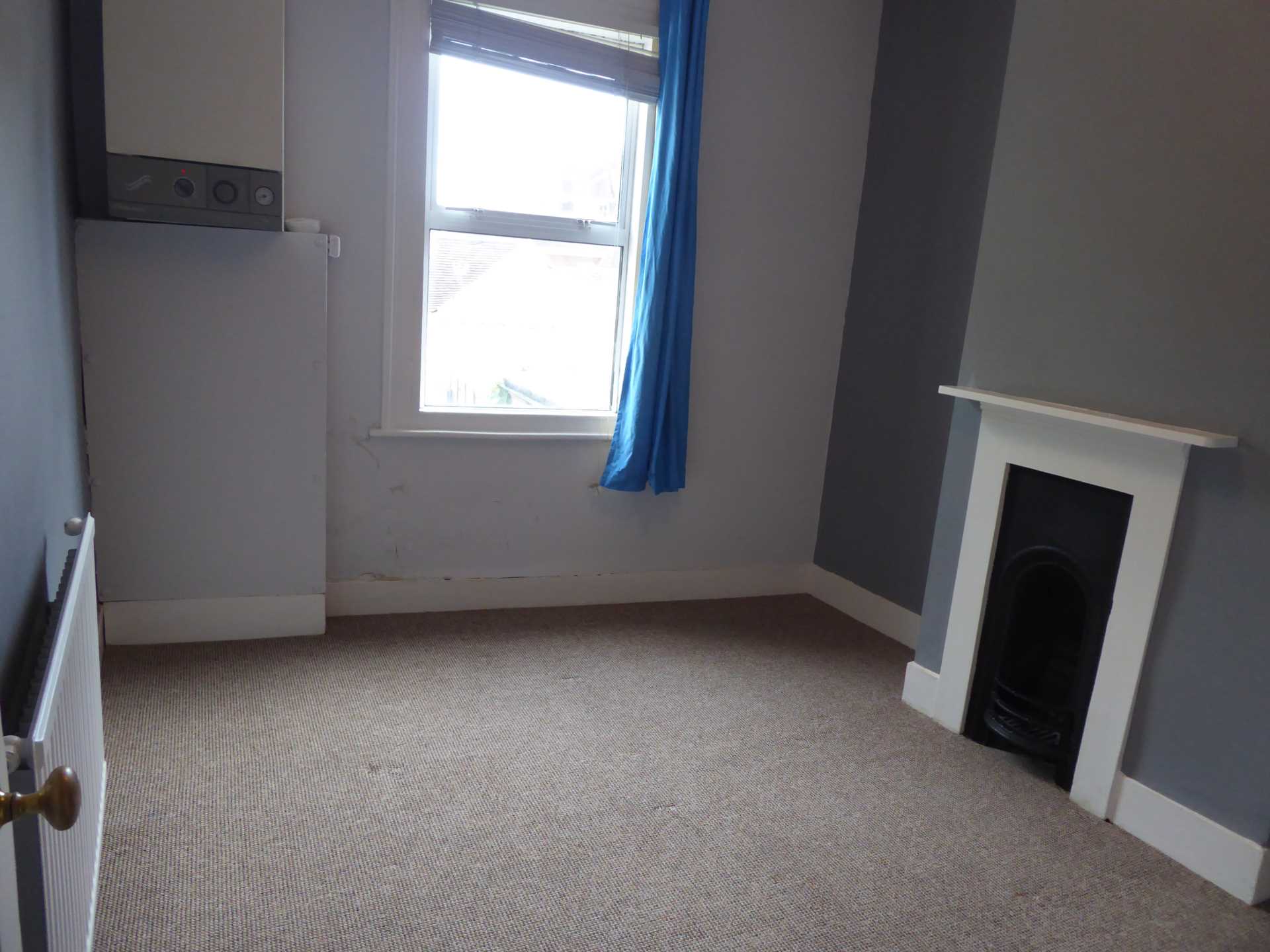Tuns Hill Cottages, Reading, Image 9