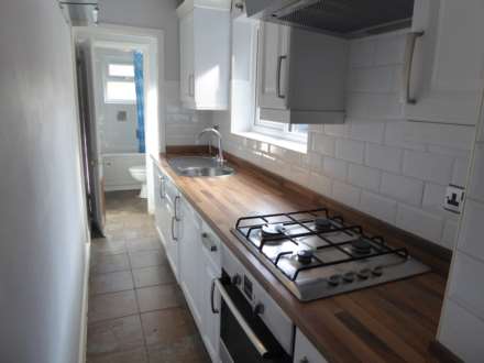 Tuns Hill Cottages, Reading, Image 6