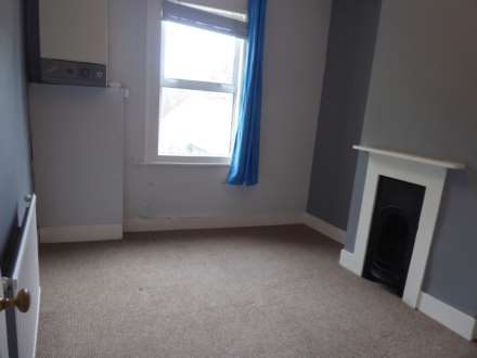 Tuns Hill Cottages, Reading, Image 9