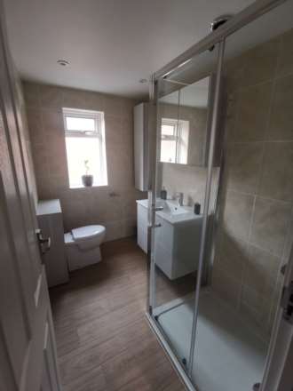 Foxhill Road, Reading, Image 4