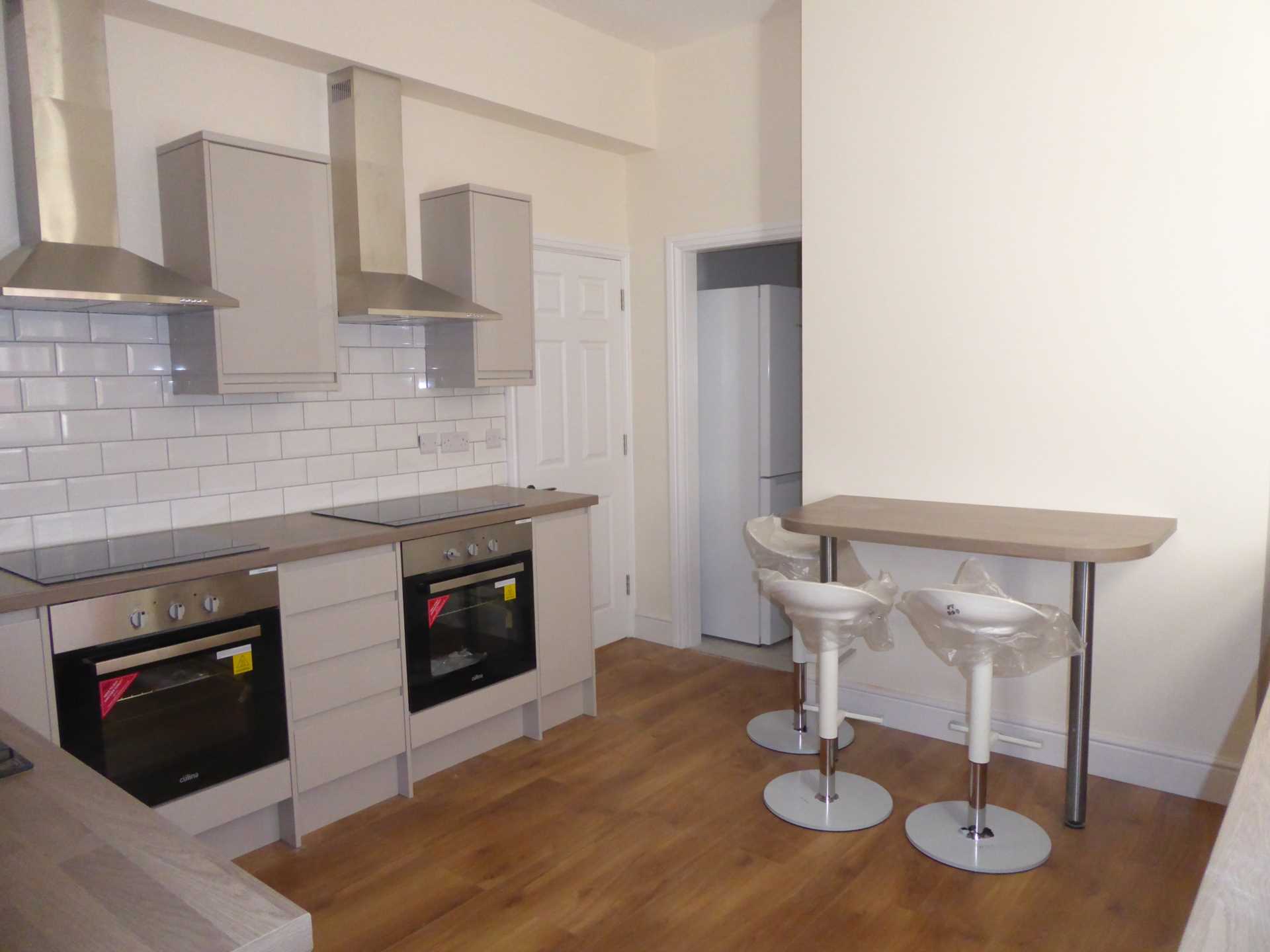 London Road, Reading, Image 8