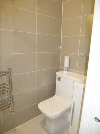 London Road, Reading, Image 6