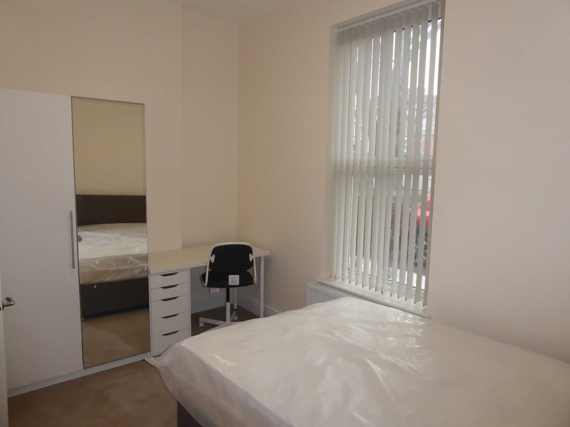 London Road, Reading, Image 2