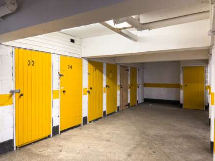 Branksome Court, Reading, Image 13