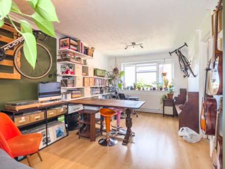 Branksome Court, Reading, Image 4