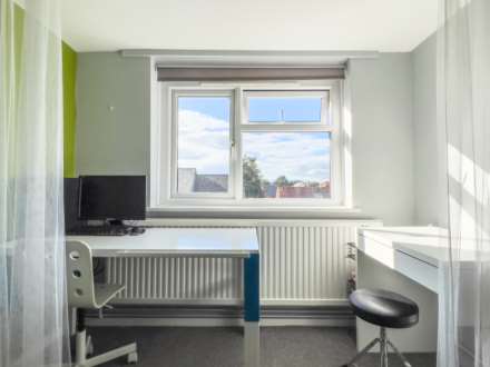 Branksome Court, Reading, Image 5