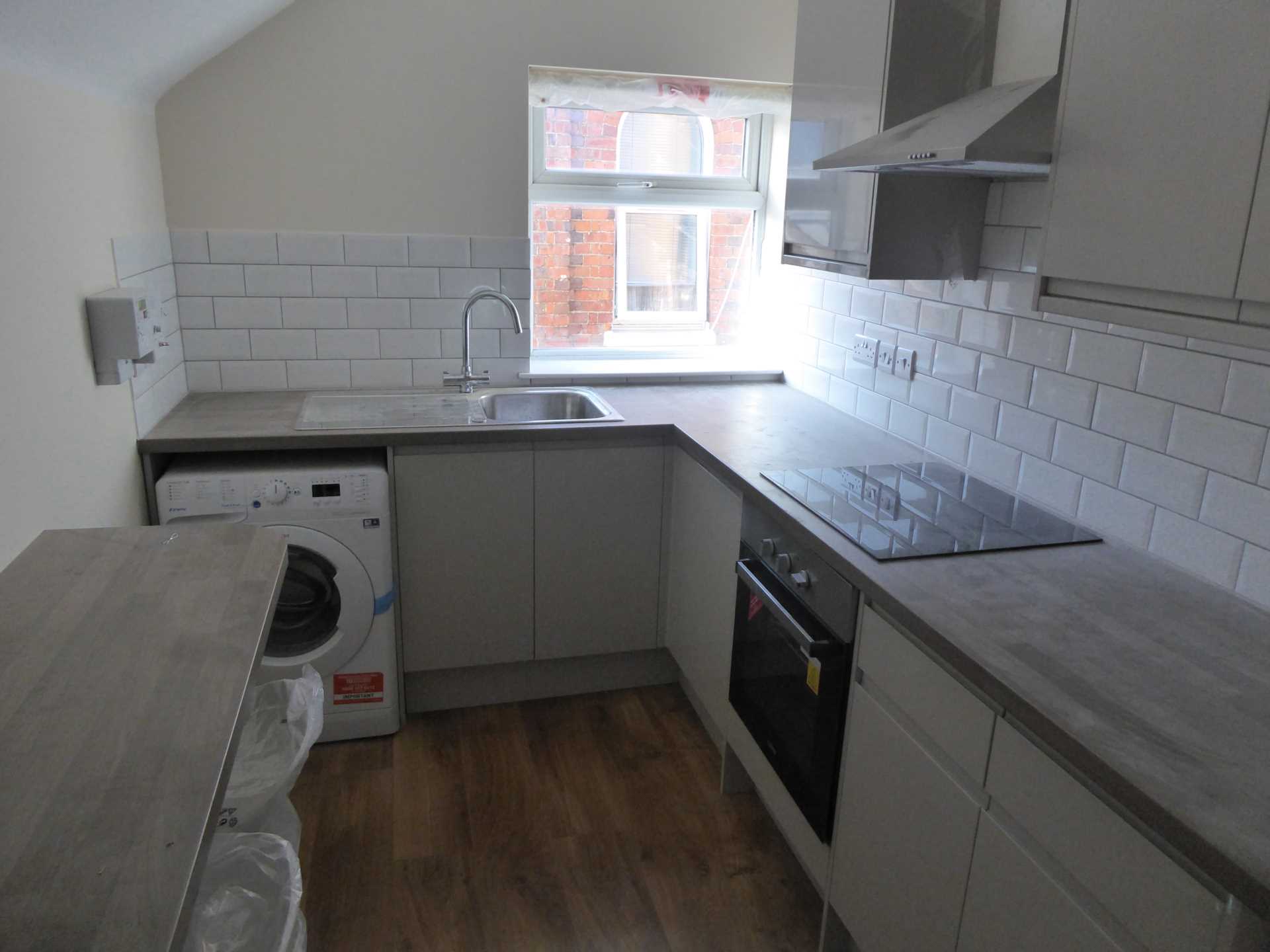 London Road, Reading, Image 4