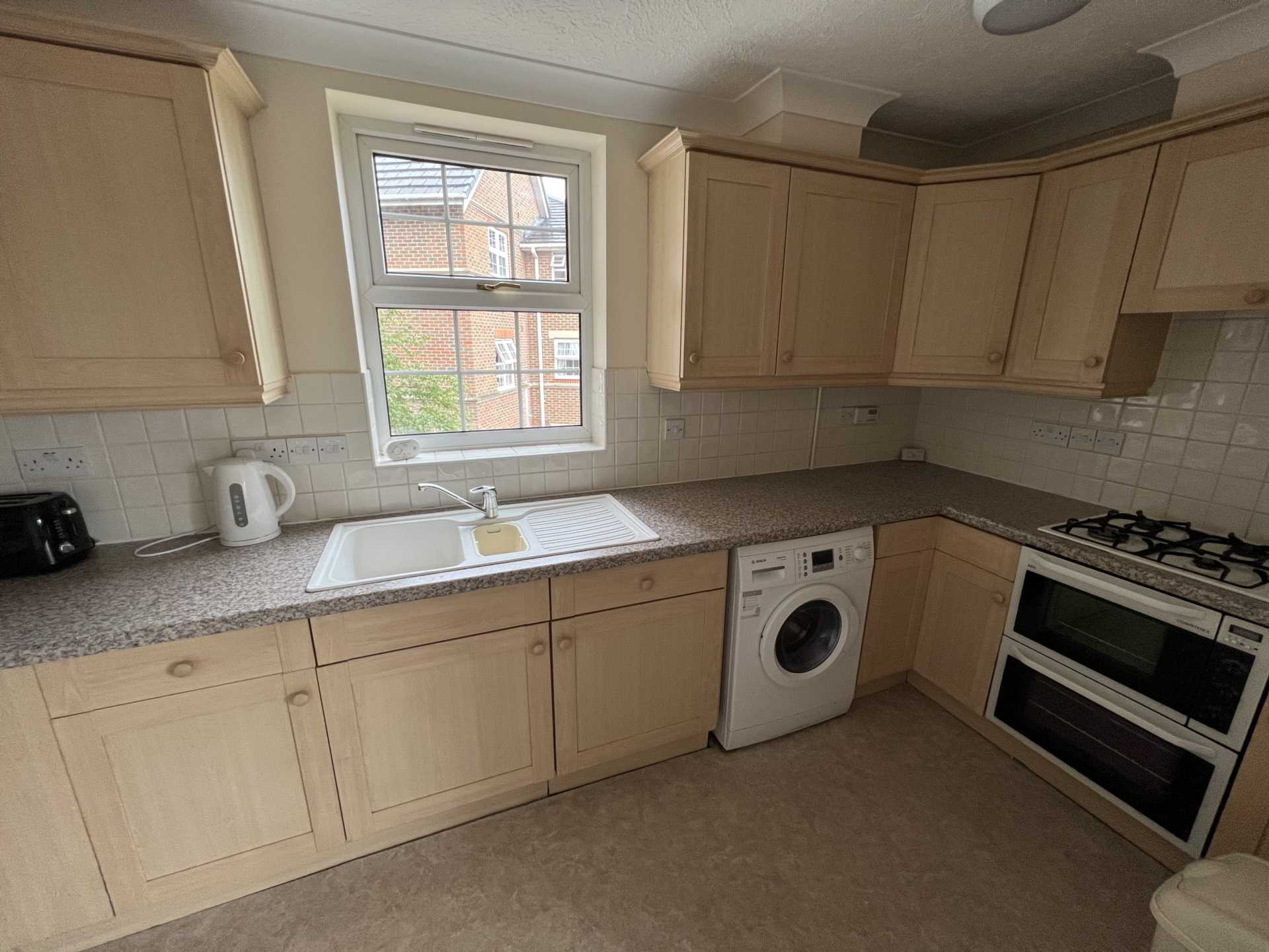 Wokingham Road, Reading, Image 4