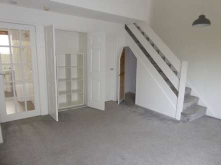 Maiden Place, Lower Earley, Image 3