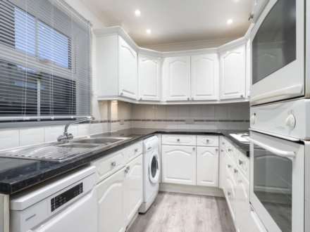 Swansea Road, Reading, Image 10