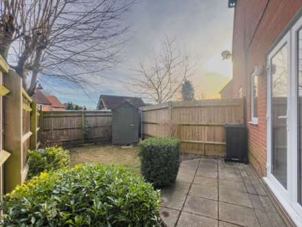Sharpthorpe Close, Reading, Image 7