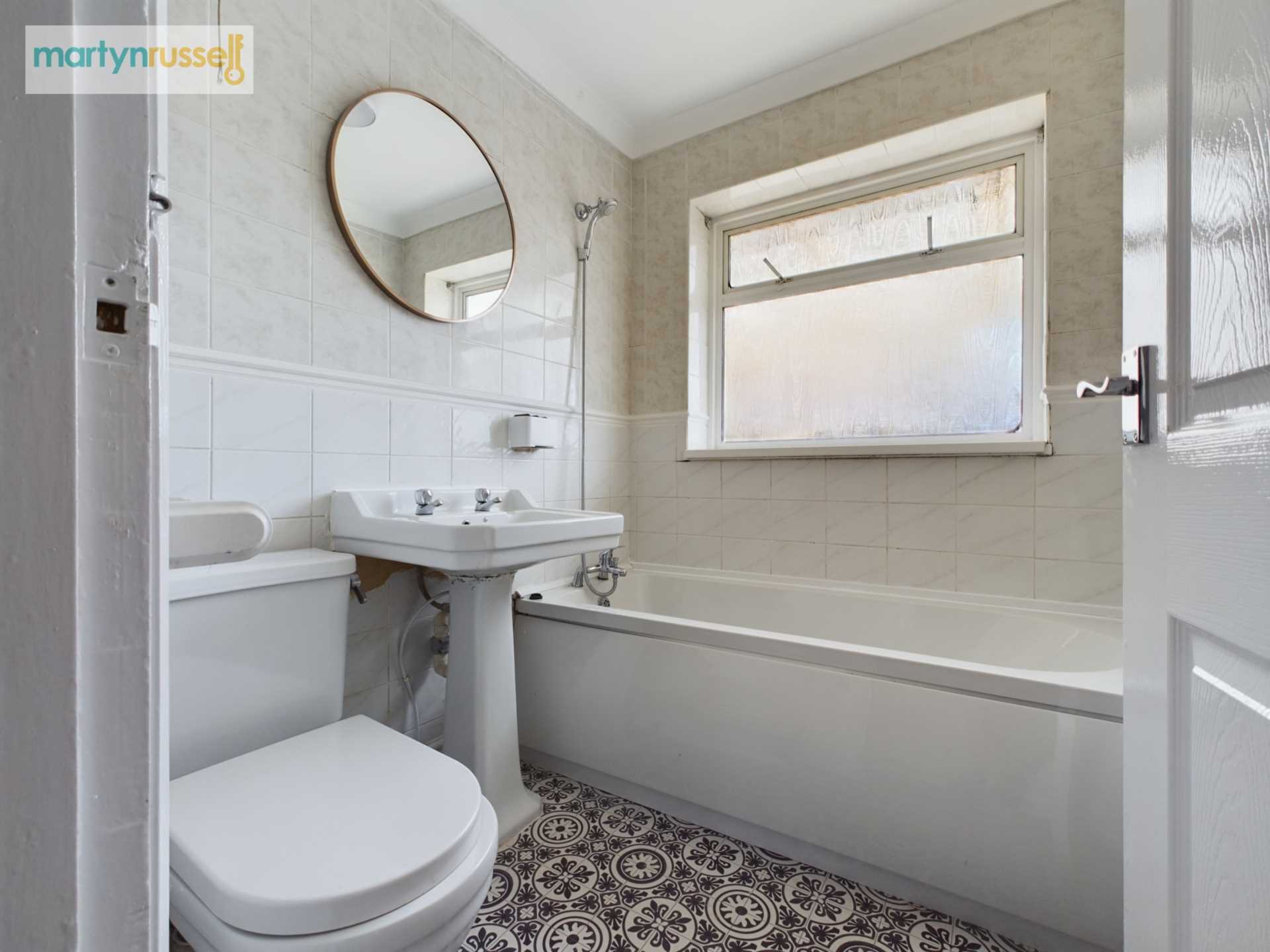 Kingfisher Drive, Reading, Image 11