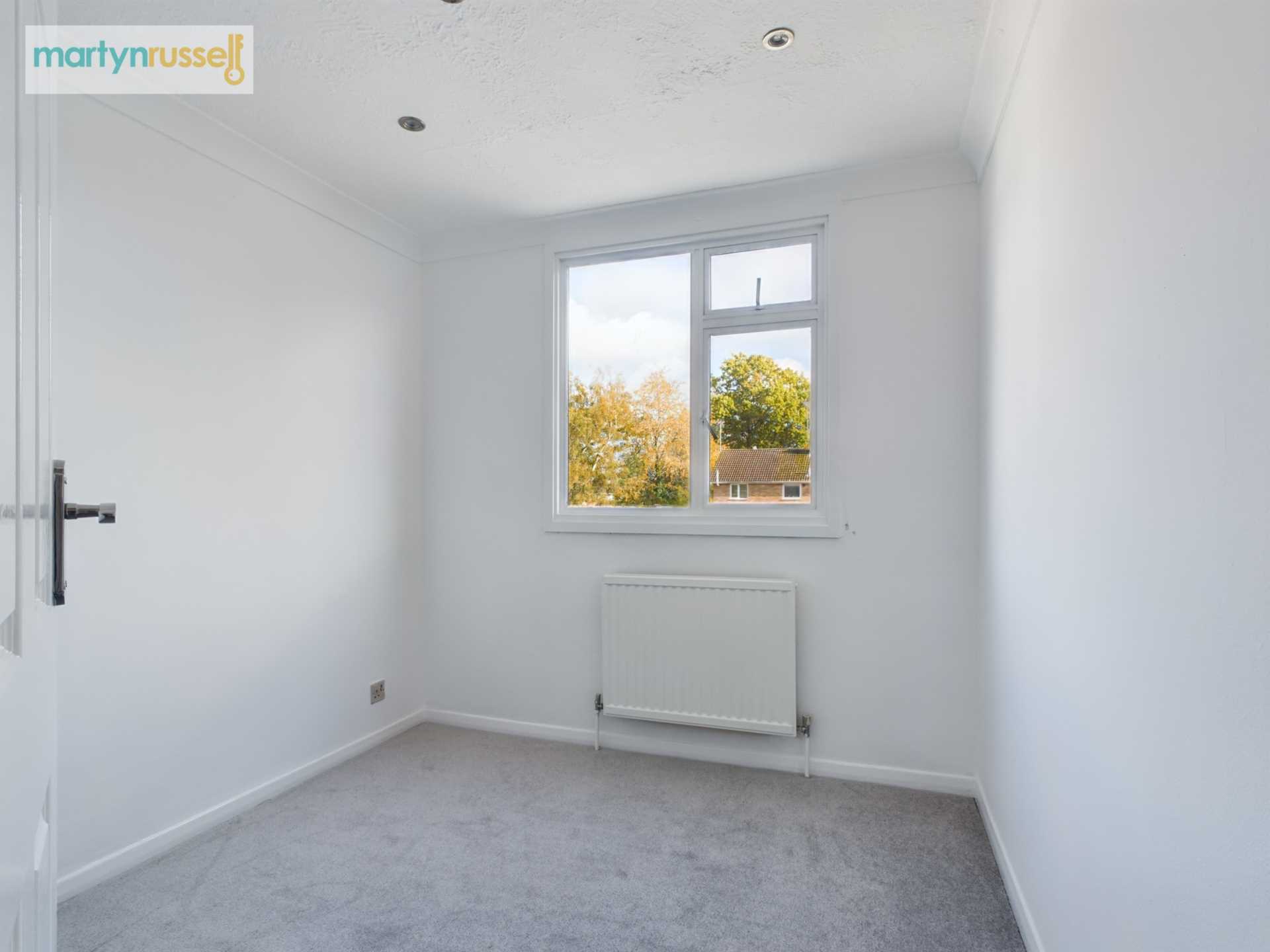 Kingfisher Drive, Reading, Image 13
