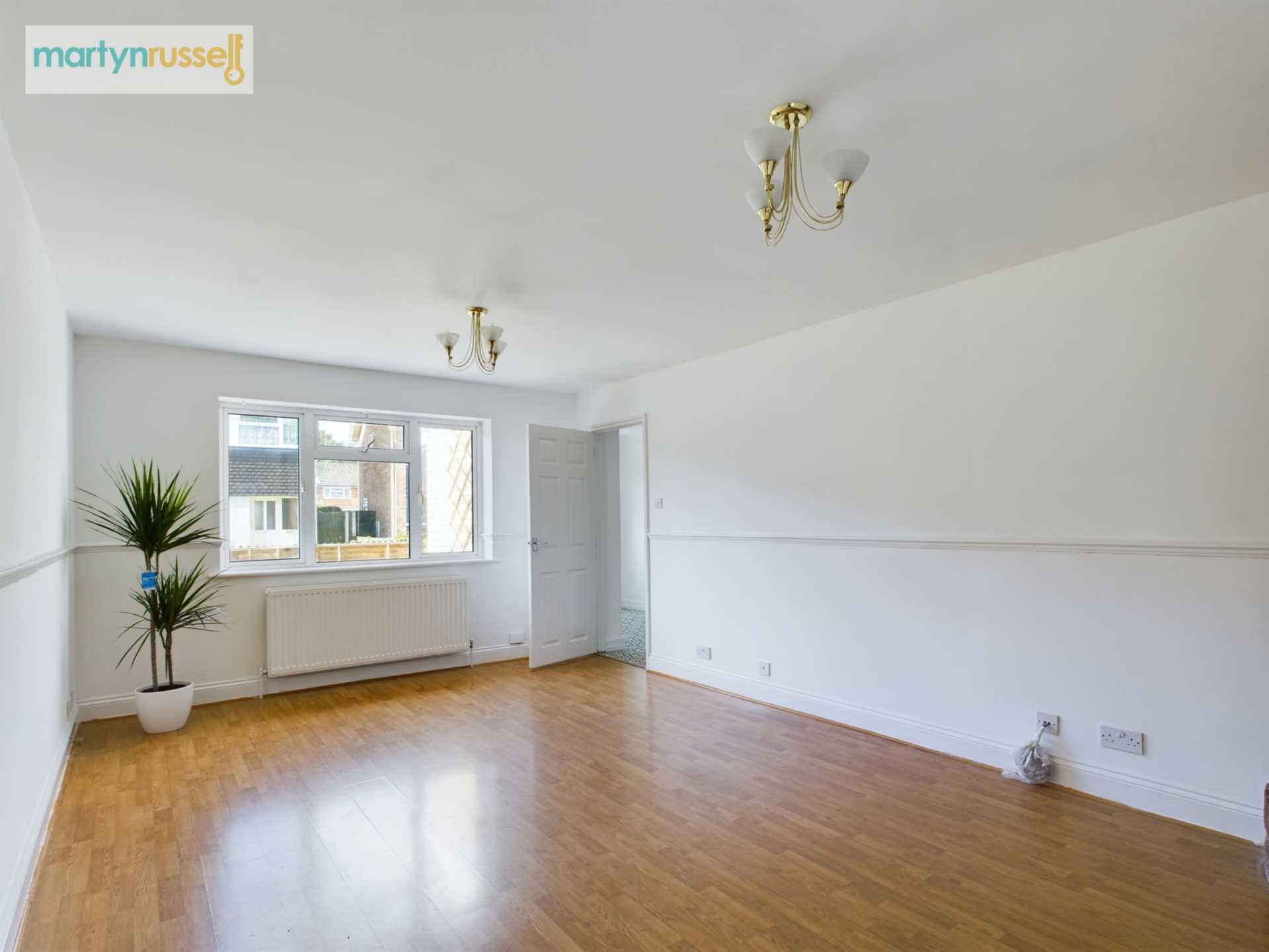 Kingfisher Drive, Reading, Image 2
