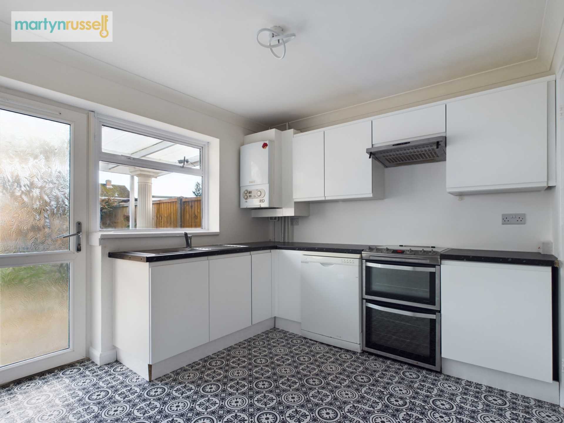 Kingfisher Drive, Reading, Image 3