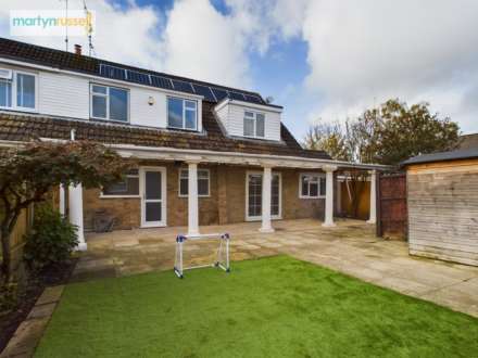 Kingfisher Drive, Reading, Image 20