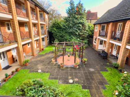 Northcourt Avenue, Reading, Image 11