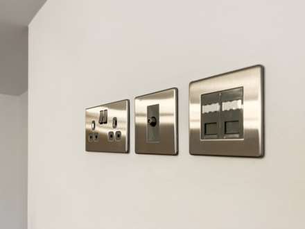 Tuns Hill Cottages, Reading, Image 12
