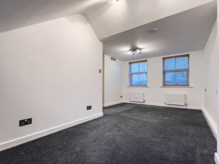 Tuns Hill Cottages, Reading, Image 19