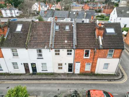 Tuns Hill Cottages, Reading, Image 23