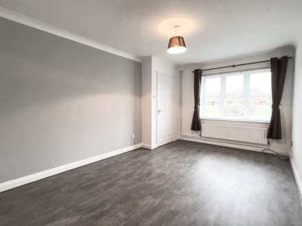Alder Close, Lower Earley, Image 2