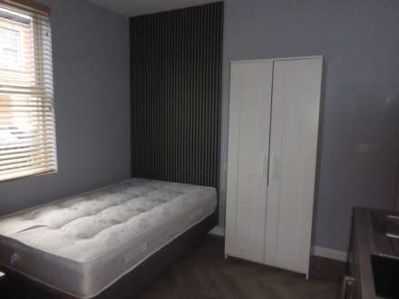 Studio, Essex Street, Reading